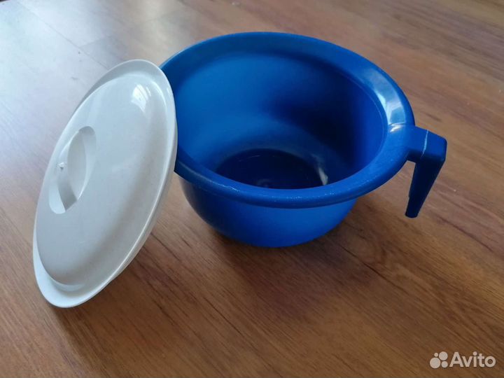 Продам Писюар и горшок с крышкой