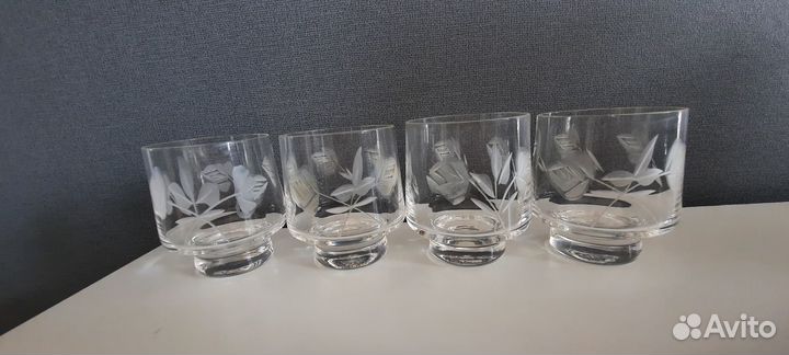 Стеклянные рюмки, стопки, стаканы, фужеры