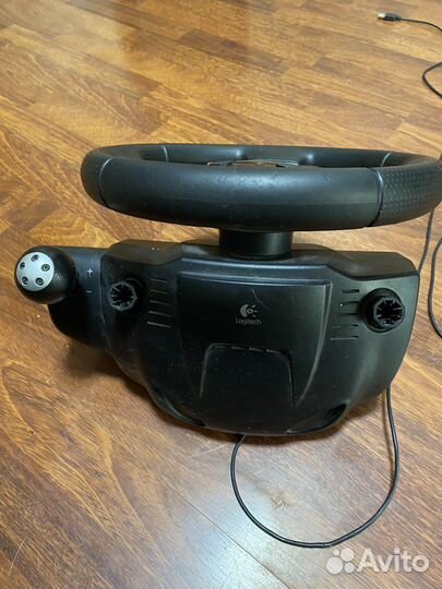 Игровой руль logitech driving force gt