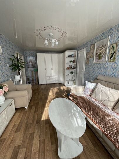 4-к. квартира, 70 м², 1/9 эт.