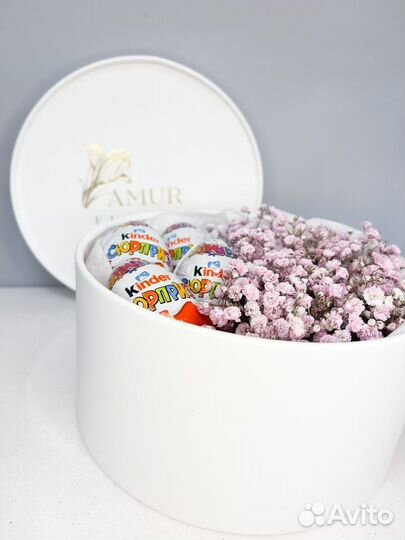 Набор киндер сюрприз с гипсофилой