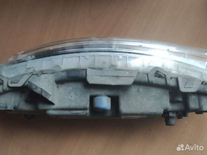 Фонарь дневного света Mercedes