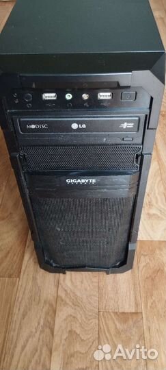 Корпус системного блока компьютера