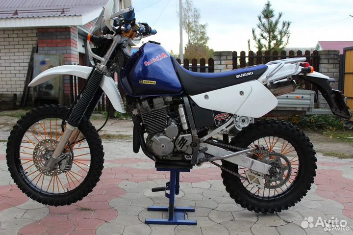Suzuki Jebel 250