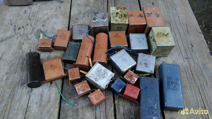 Конденсаторы разные