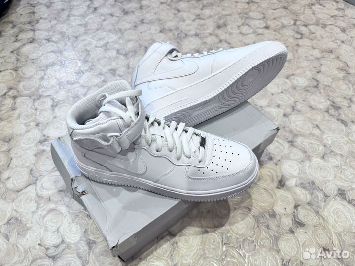 Кроссовки Nike Air Force 1 Mid 07' Le