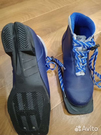 Лыжные ботинки
