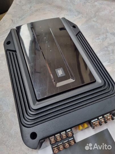 Усилитель для сабвуфера 4-х канальный JBL GX-A604