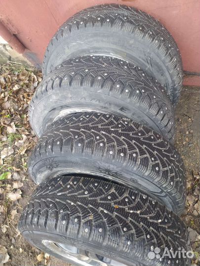 Комплект зимних колёс на литых дисках