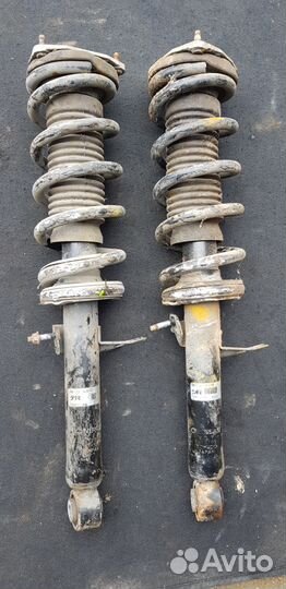 Стойки переднии Инфинити G V36 2WD