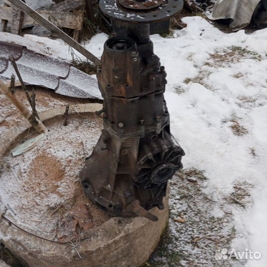 Коробка audi 100 с 3