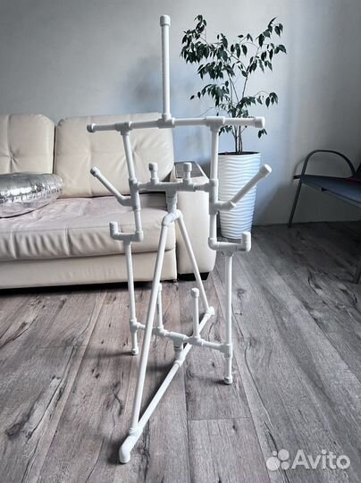 Вешалка напольная для хоккейной формы новая