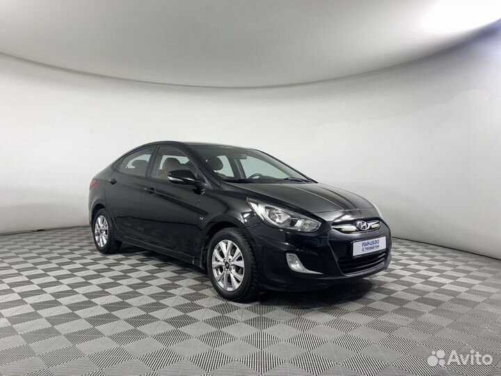 Hyundai Solaris 1.6 AT, 2011, 141 143 км