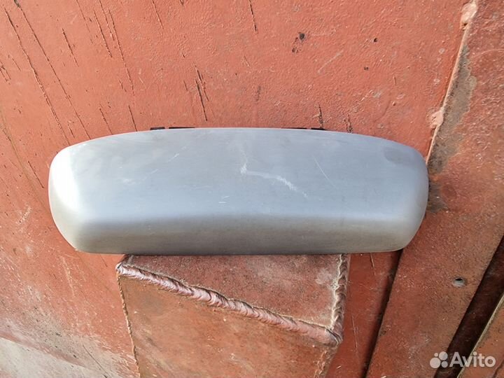 Дополнительный стоп сигнал Kia Carens