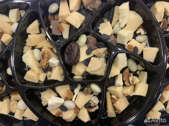 Сырная тарелка мясная тарелка