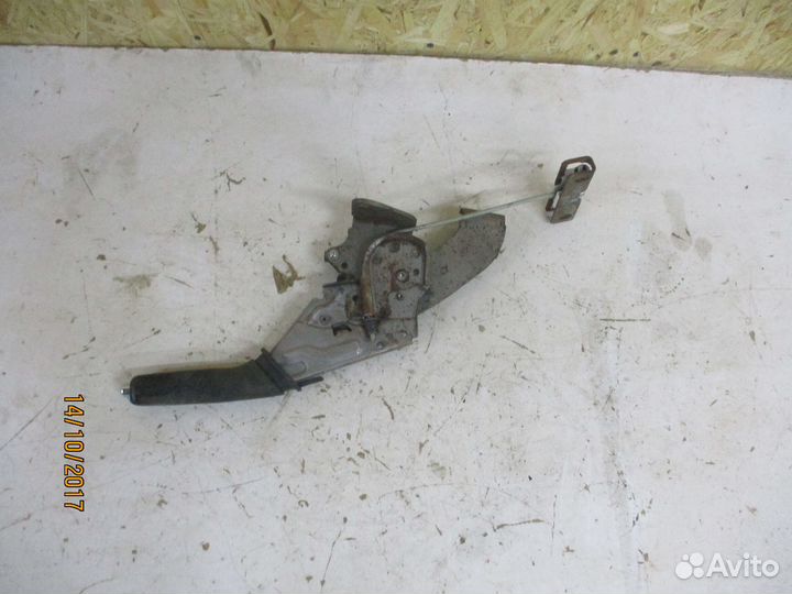 Рычаг стояночного тормоза Тойота Королла 150