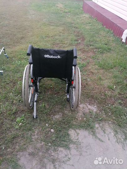 2 коляски для инвалидов