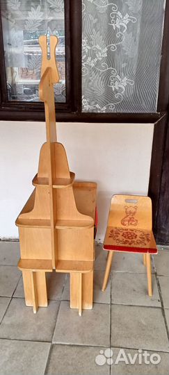 Столик для творчества