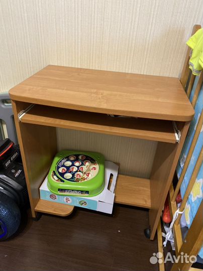 Письменный стол