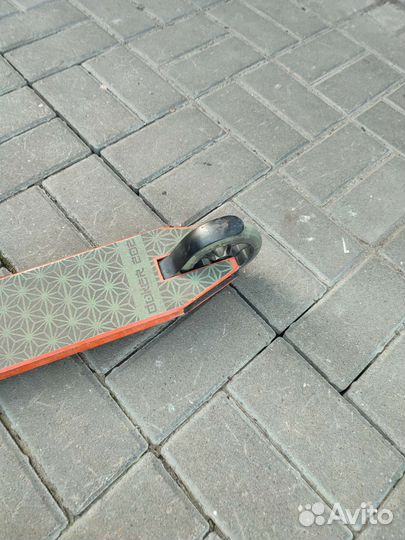 Трюковой самокат tech team