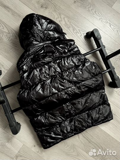 Жилетка moncler глянцевая