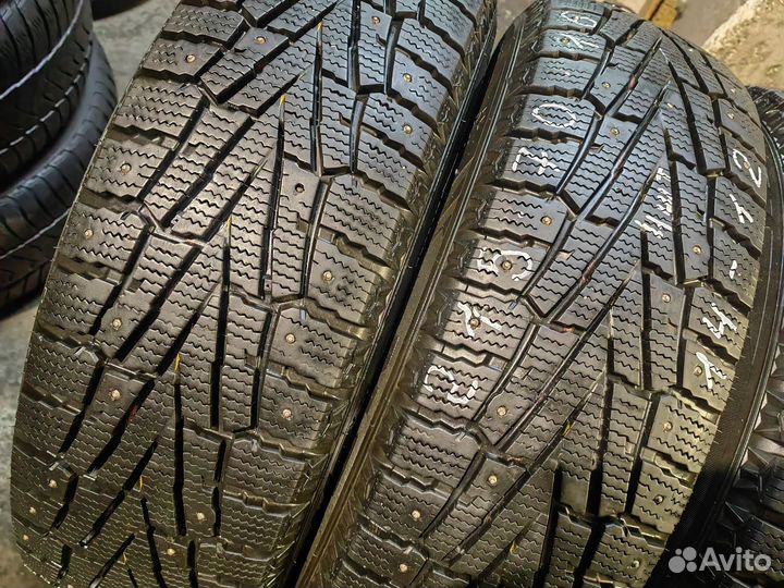 Nexen Winguard WinSpike SUV 215/70 R16