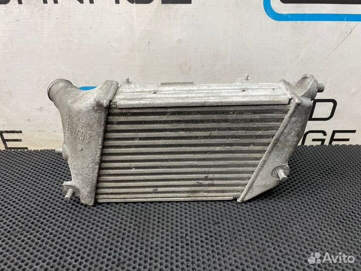 Интеркулер правый Audi A8 D3 ASB 2004