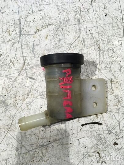 Бачок главного цилиндра сцепления (Nissan Primera)