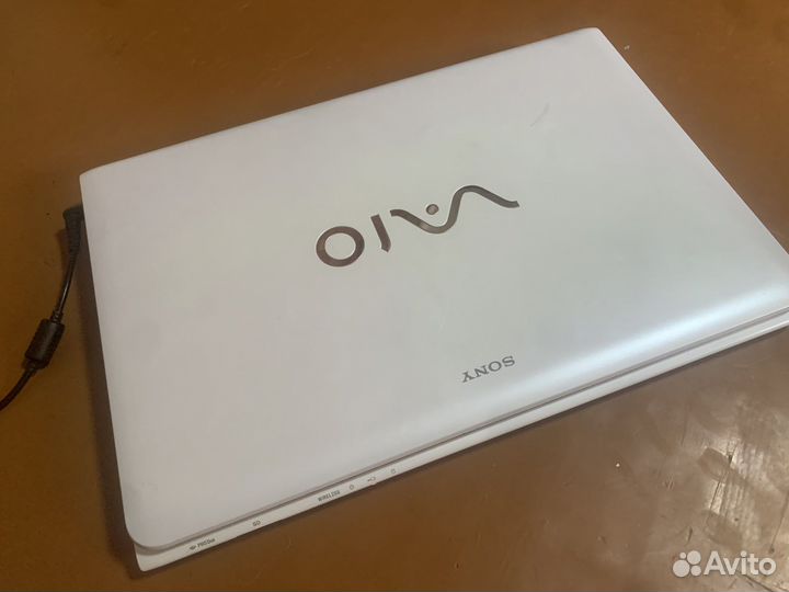 Ноутбук Sony vaio 17