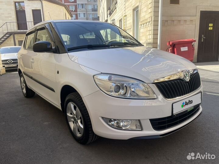 Skoda Fabia 1.6 AT, 2011, 40 100 км