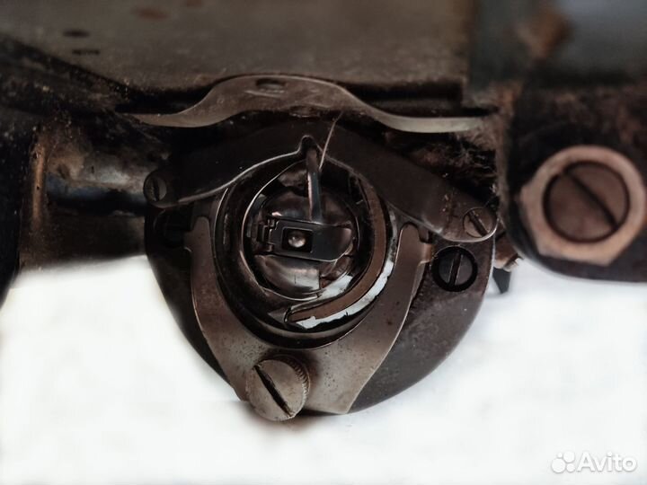 Швейная машина б/у