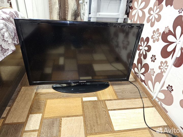 Телевизор samsung