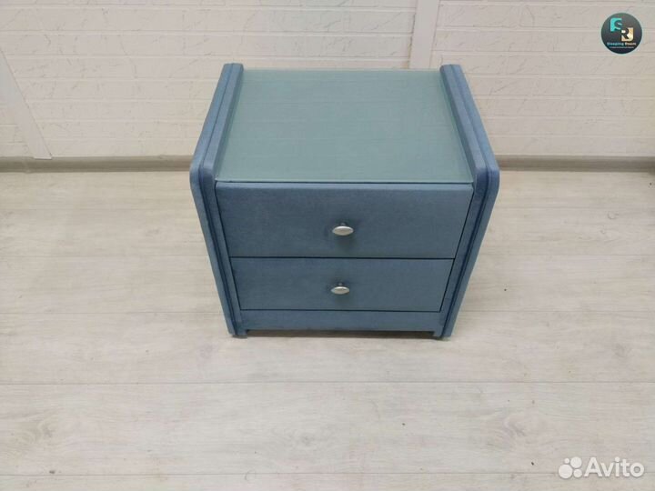 Тумба прикроватная