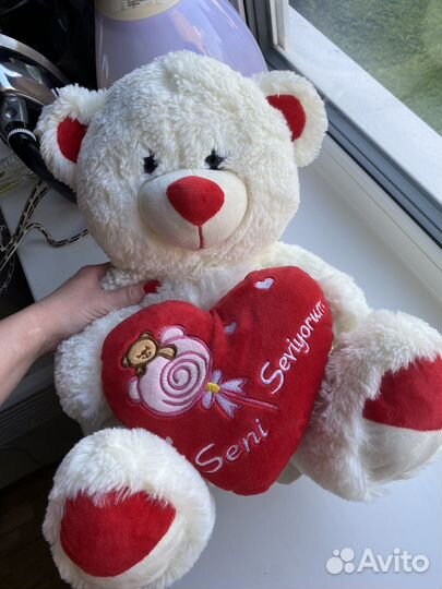 Плюшевый медведь