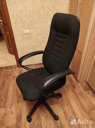 Компьютерное кресло