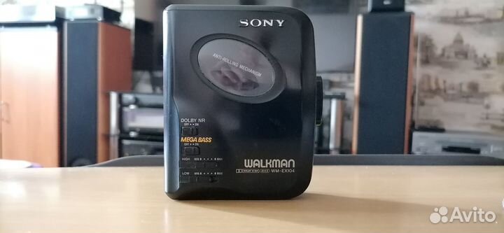 Кассетный плеер Sony WM-EX104