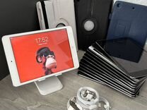 iPad mini 2 с YouTube и играми