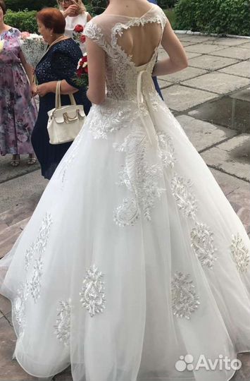 Свадебное платье
