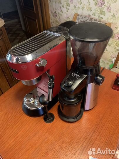 Кофеварка delonghi + кофемолка caso