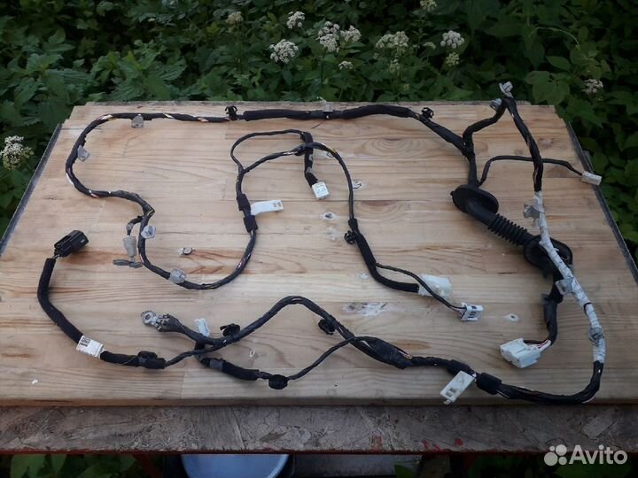 Проводка двери багажника Kia Sorento XM