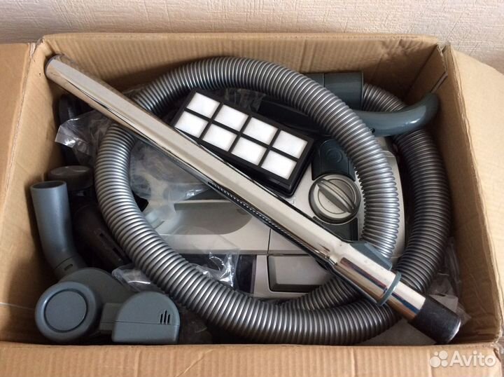 Пылесос Vitek vt1833pr