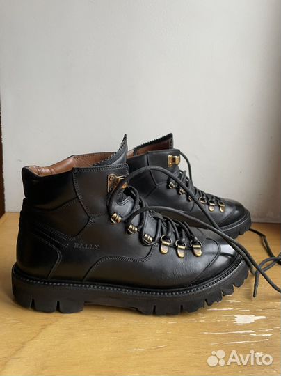 Ботинки женские Bally 36