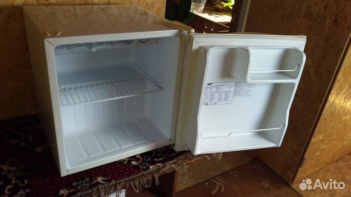 Холодильник Samsung SG06dcgwhn