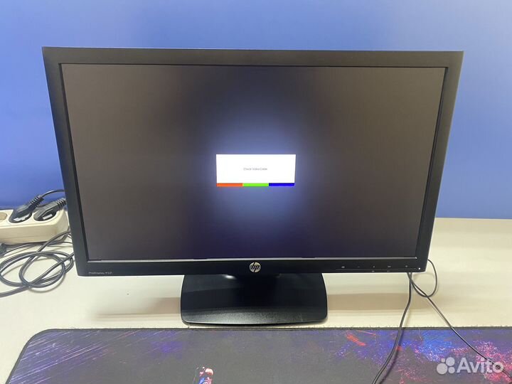 Монитор HP 22