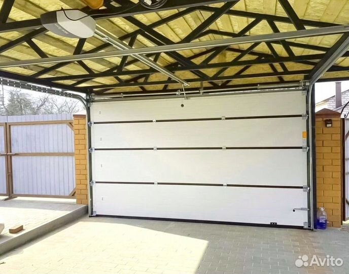 Секционные ворота со склада