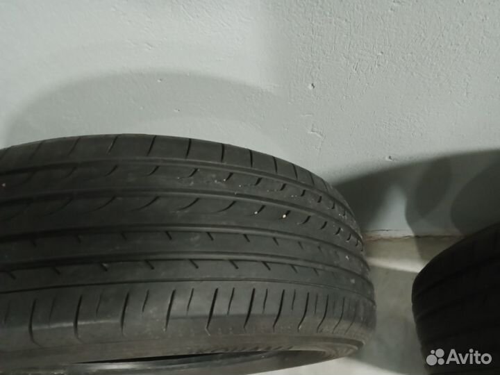 Yokohama BluEarth RV-02 225/60 R18 100V