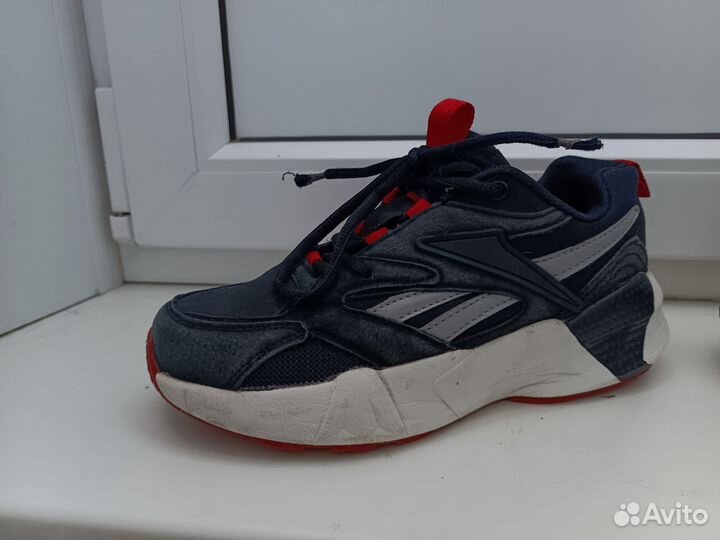 Кроссовки reebok 37