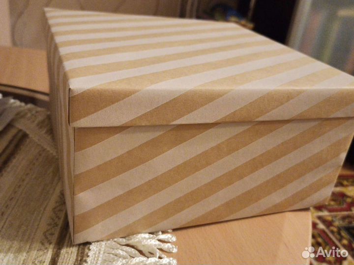 Сервиз с сахарницей, покрытие зеркальное.В коробке