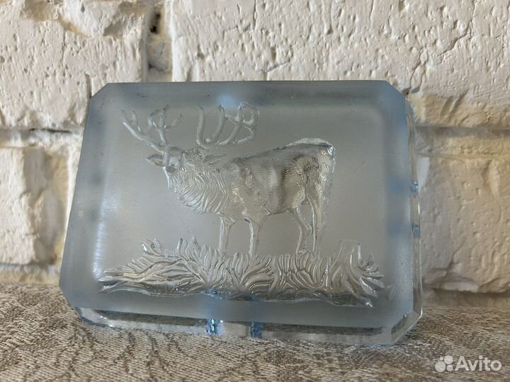 Винтажная пепельница