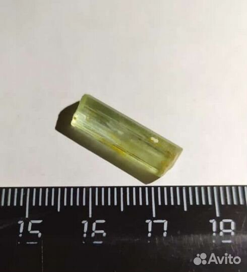 Берилл-гелиодор кристалл, Урал, с. Мурзинка